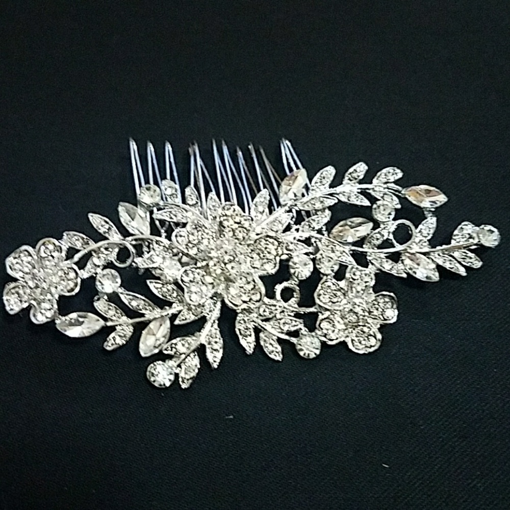 New Flowers Rhinestone Bridal & Party Hair Comb